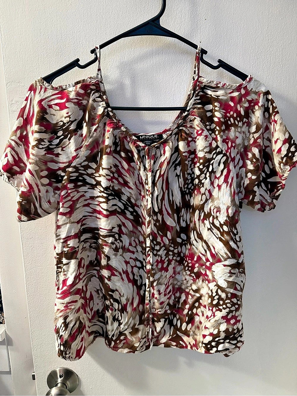 Unique Spectrum Abstract Blouse in Red & Brown Large Like New